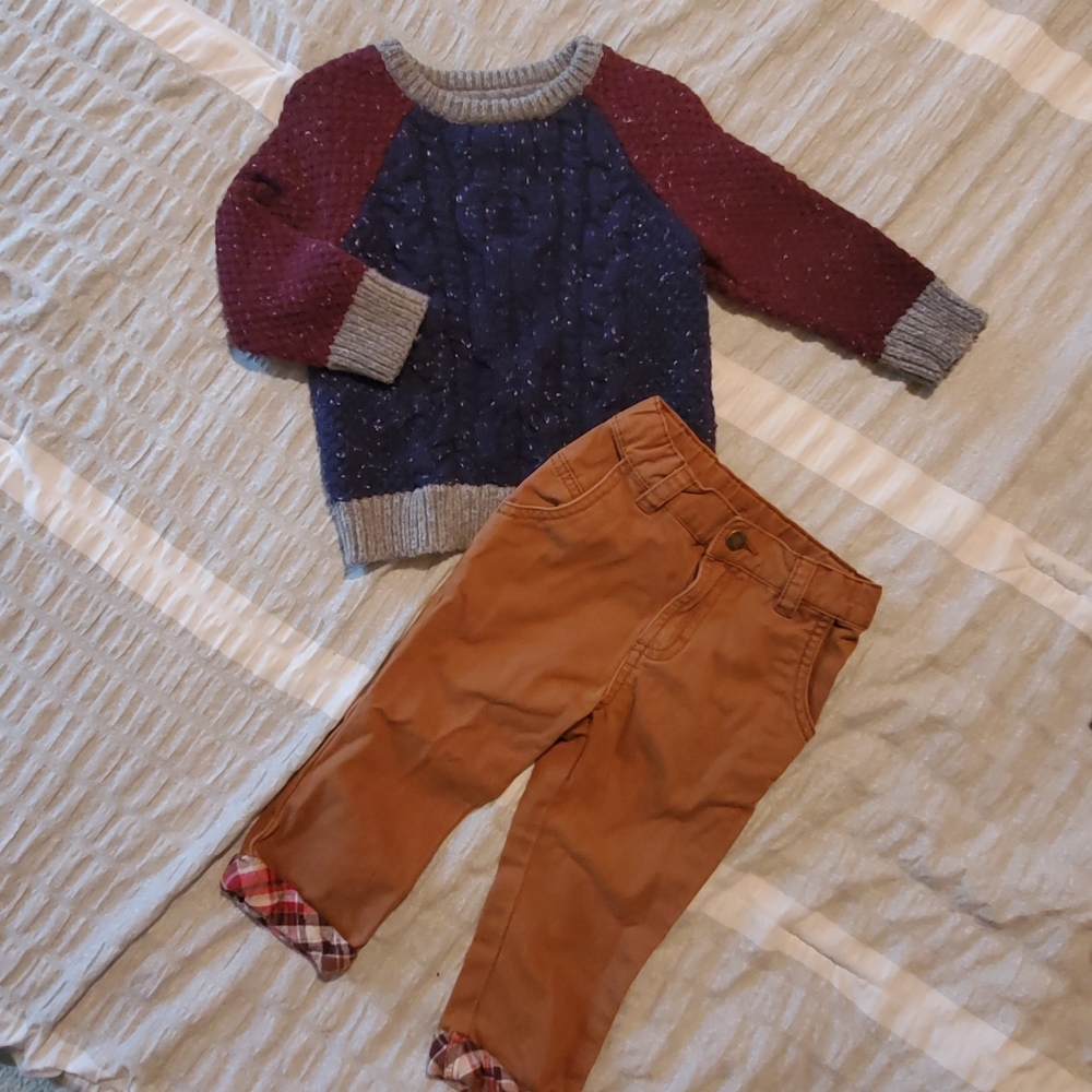 Sweater & Khaki set (12-18mo)